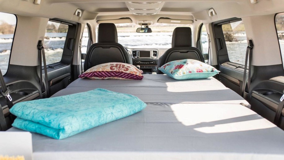 Лучшие автомобили с комфортными сиденьями для дальних поездок 